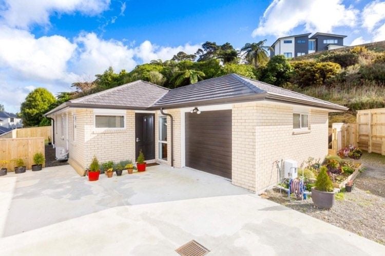 115 Riverstone Drive, Riverstone Terraces, Upper Hutt - Carousel 1