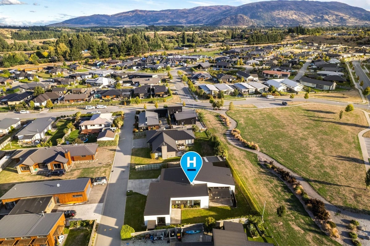 5 Poppy Lane, Albert Town, Wanaka - Carousel 30