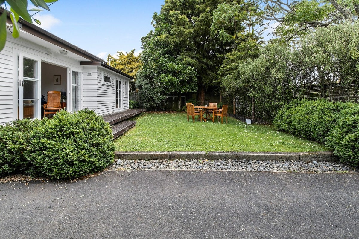 118 Brookfield Street, Hamilton East, Hamilton - Carousel 2