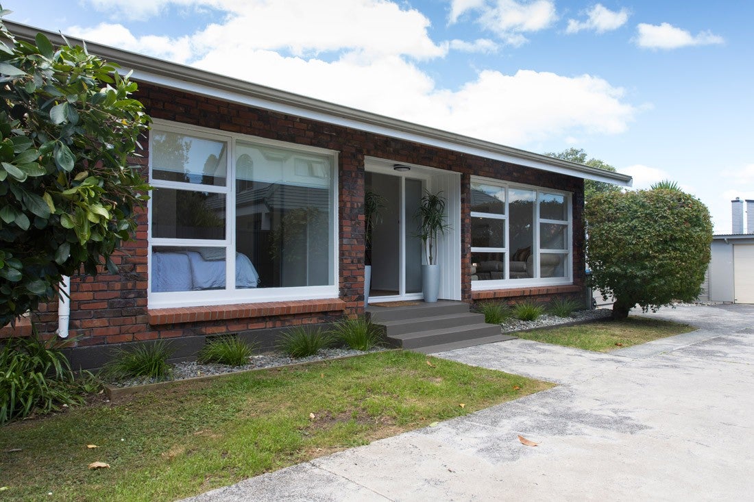 2/111 Maskell Street, Glendowie, Auckland - Carousel 1