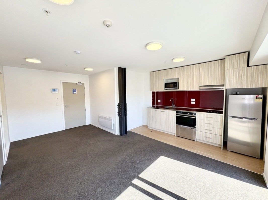 1005/111 Dixon Street, Te Aro, Wellington - Carousel 2