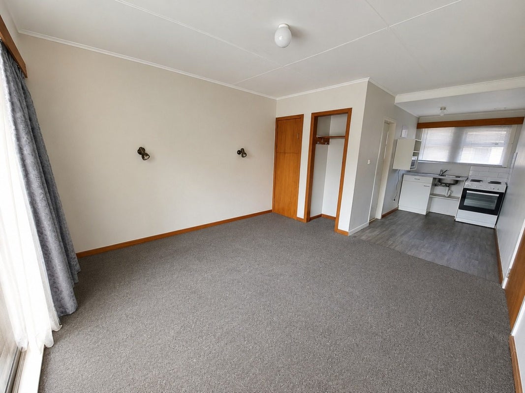 16/16 Alma Road, Gonville, Whanganui - Carousel 2