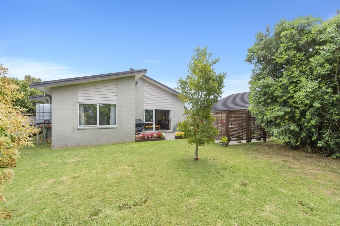 3 Elie Place, Wattle Downs, Auckland - Carousel 2