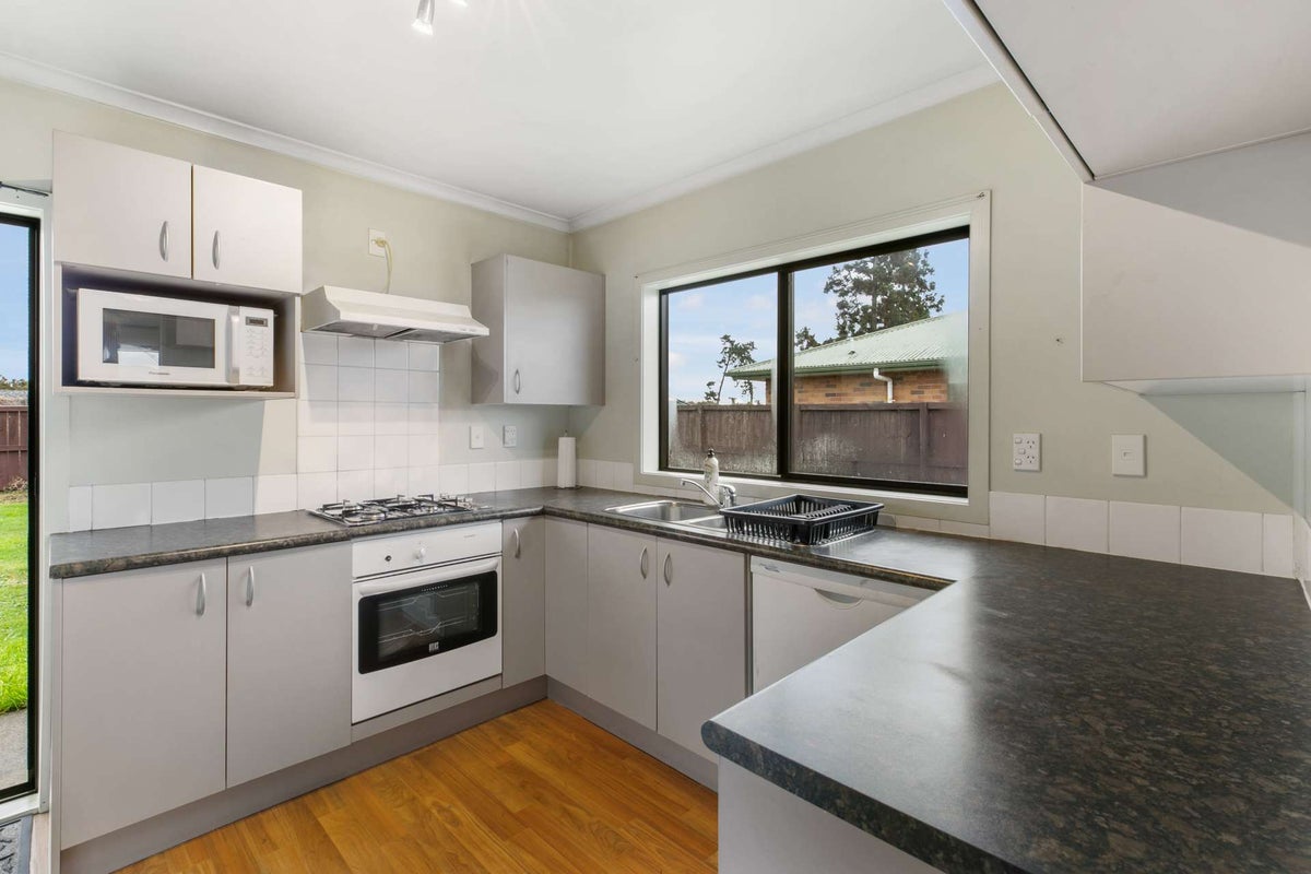 22 Kittyhawk Place, Melville, Hamilton - Carousel 2