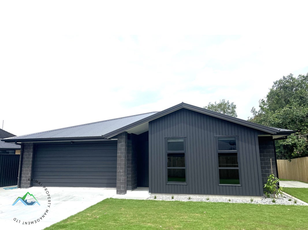 2 Pourewa Lane, Matamata, Matamata - Carousel 1