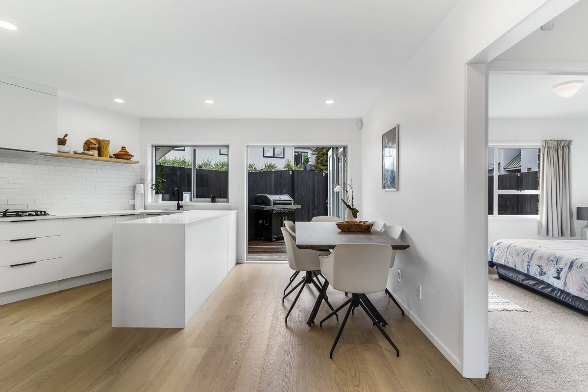 44 Gowing Drive, Meadowbank, Auckland - Carousel 2