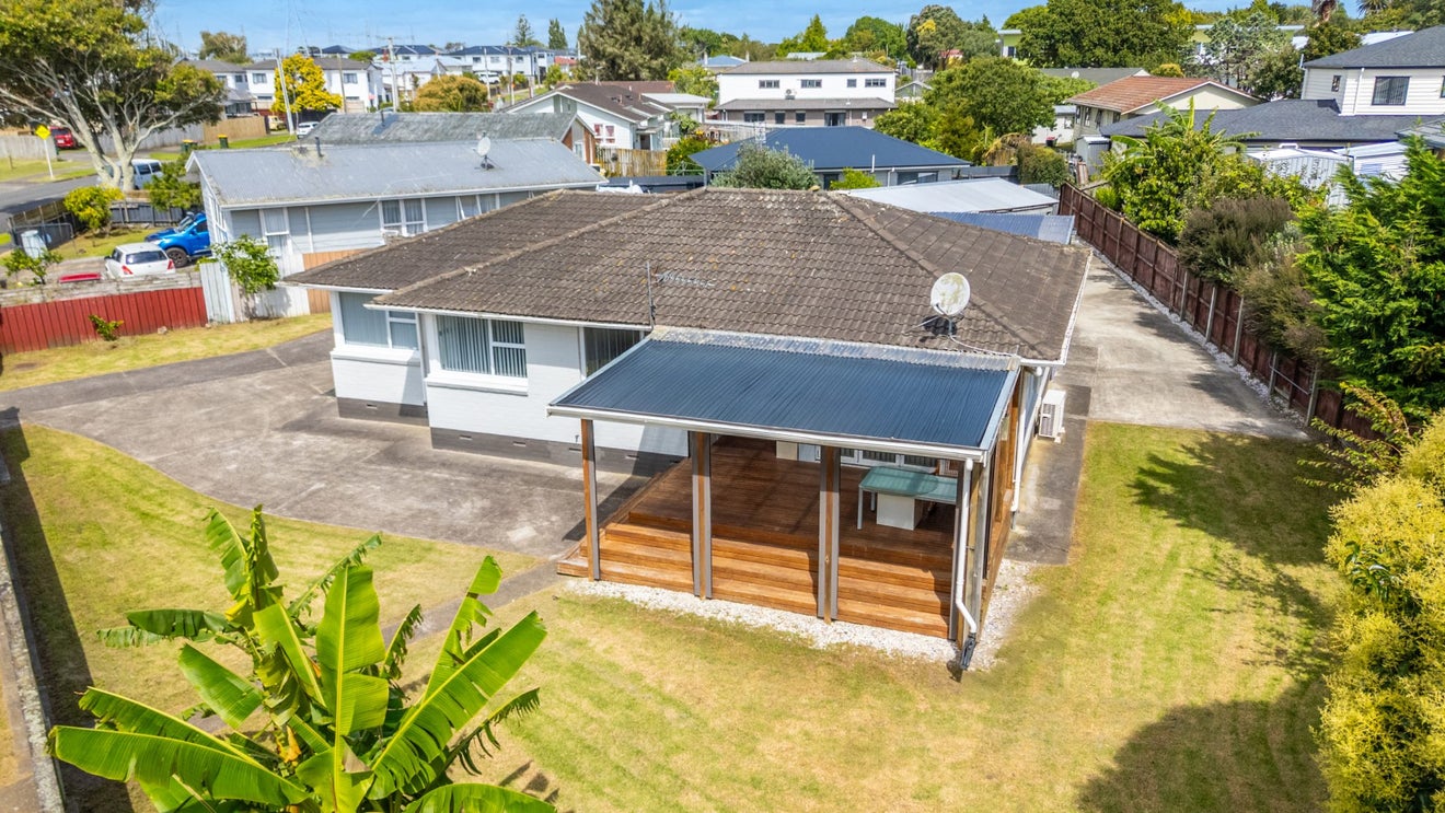 30 Ferguson Street, Mangere East, Manukau City, Auckland - Carousel 2
