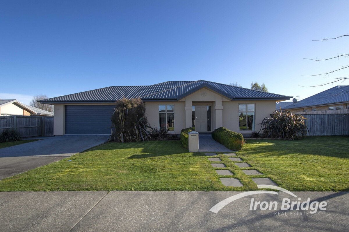 11 Papawai Drive, Rangiora, Rangiora - Carousel 1