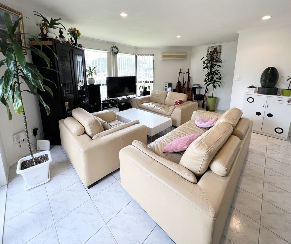 3 Sunvista Avenue, Oteha, Auckland - Carousel 1