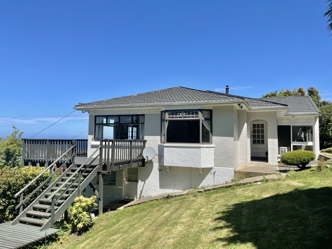 135 Glenpark Avenue, Maryhill, Dunedin - Carousel 1