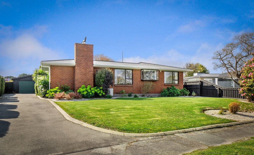 10 Charles Upham Avenue, Hillmorton, Christchurch - Carousel 2