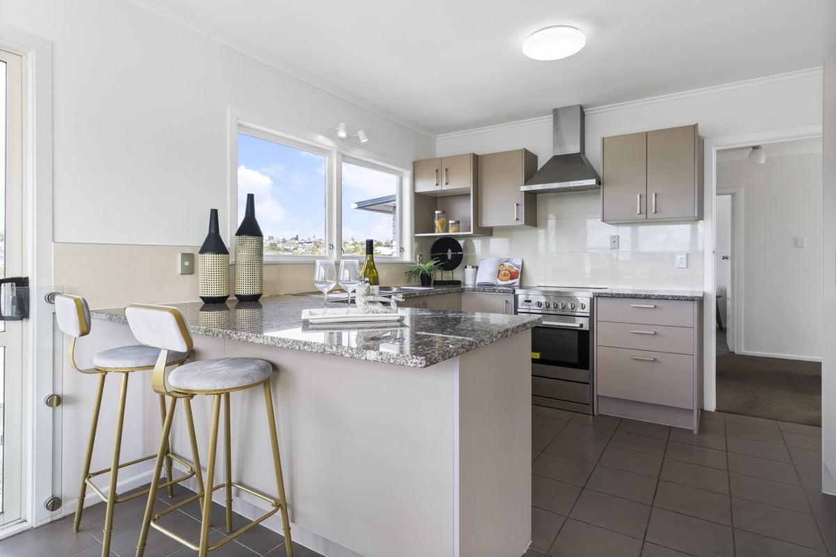 64 Hastings Road, Mairangi Bay, Auckland - Carousel 2