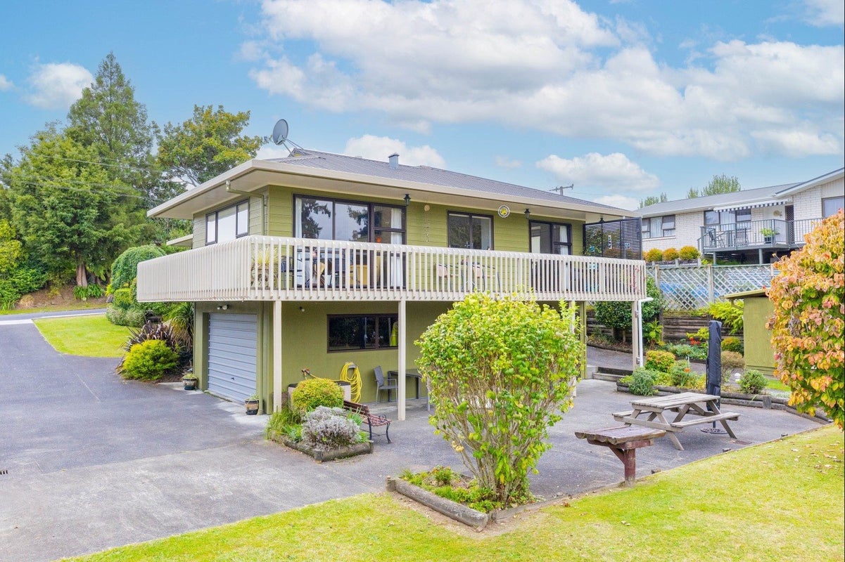 7 Simmons Road, Taumarunui - Carousel 2