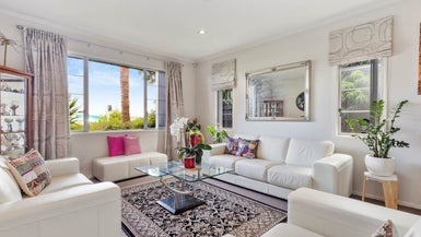 36 Valderama Drive, Flat Bush, Auckland - Carousel 1