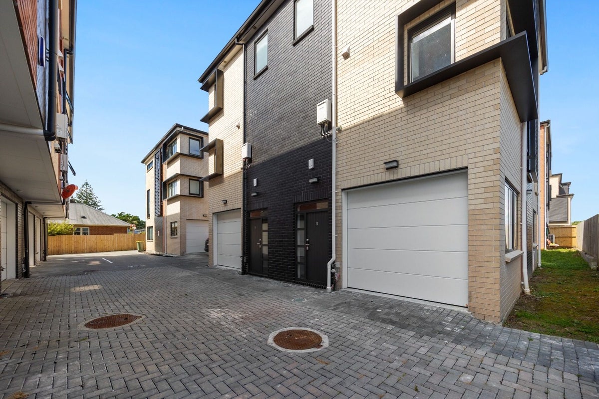 28/59 Spring Street, Onehunga, Auckland - Carousel 2