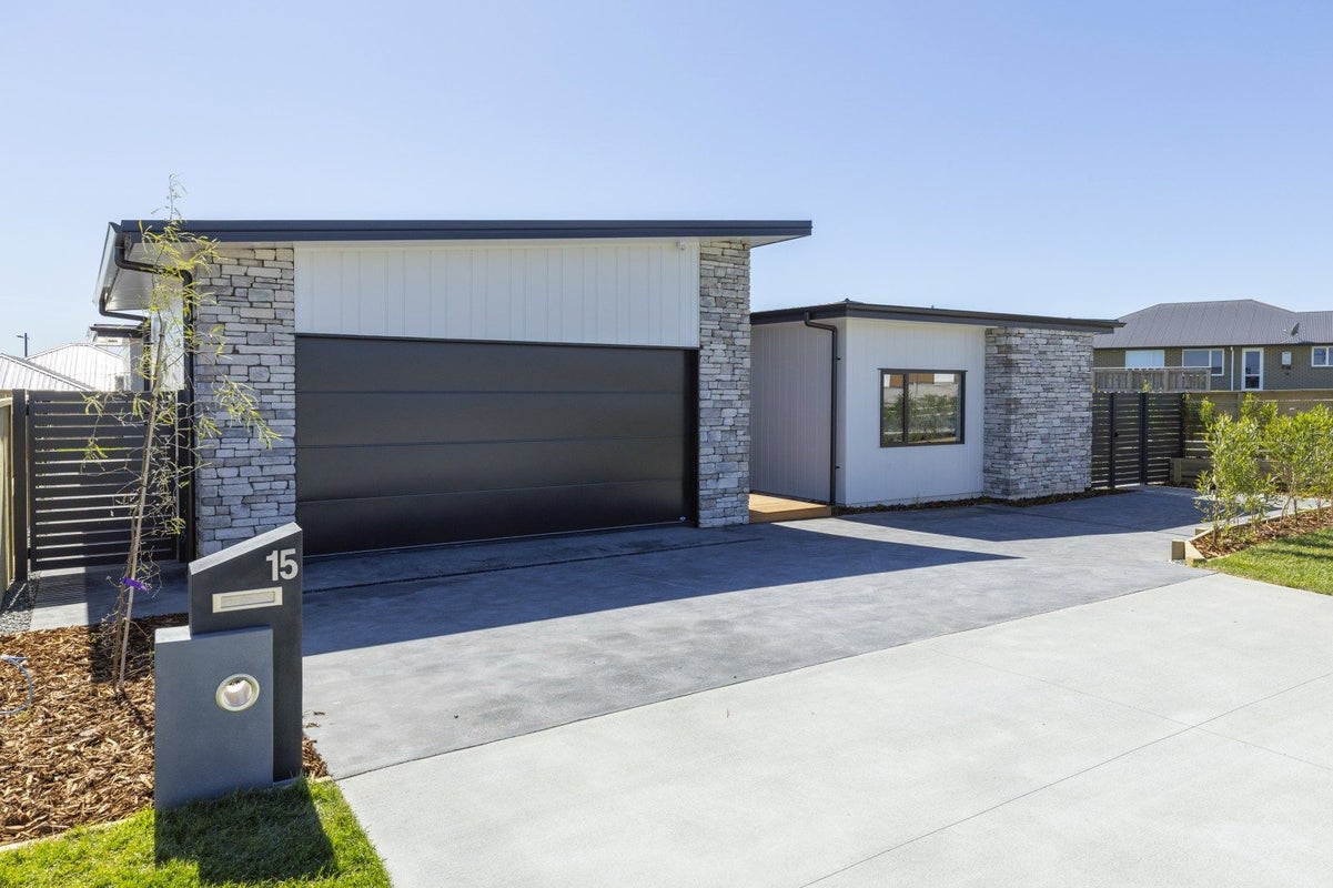 15 Makomako Crescent, Wharewaka, Taupo, Waikato - Carousel 42