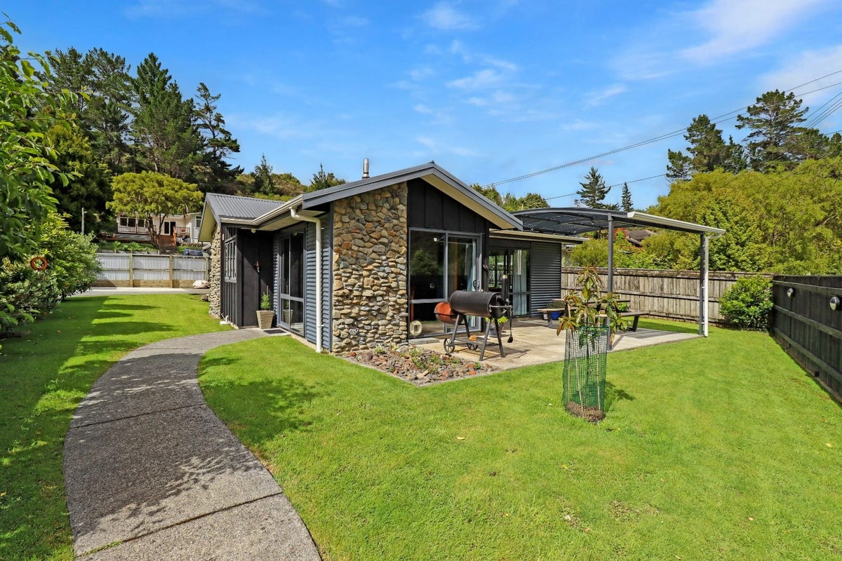 186 Plateau Road, Te Marua, Upper Hutt - Carousel 2