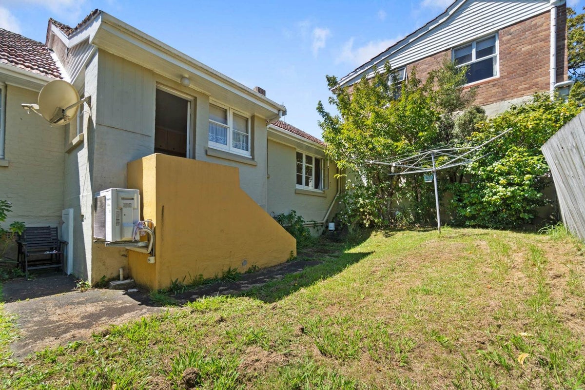 2/441 Dominion Road, Mount Eden, Auckland - Carousel 2