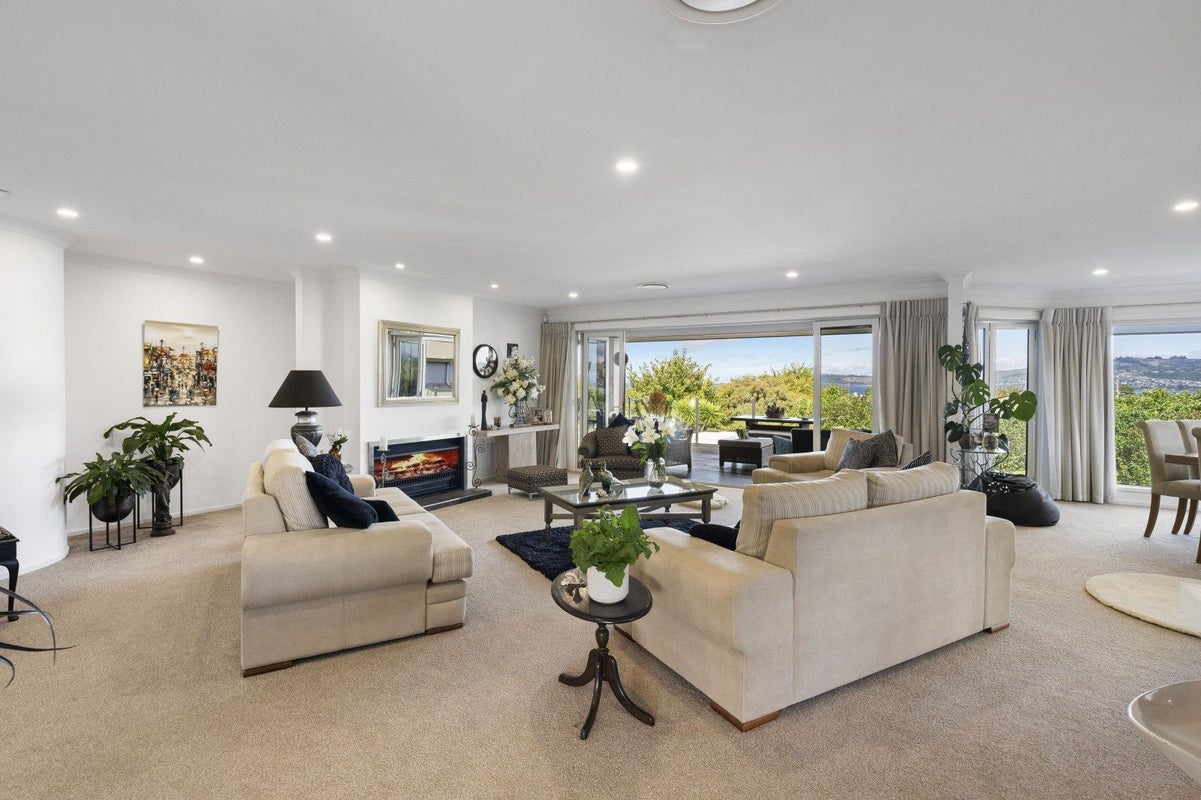 17 Gillies Avenue, Taupo, Taupo - Carousel 2
