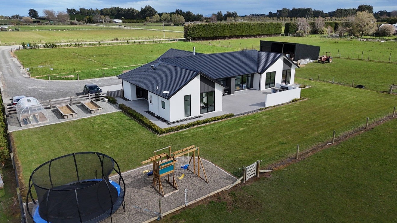 60 Orion Road East, Makarewa, Invercargill - Carousel 1