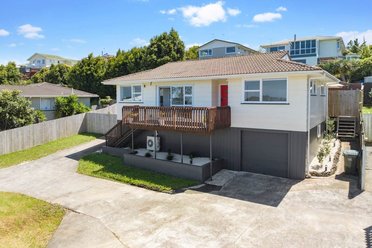 21 Pasteur Place, New Windsor, Auckland - Carousel 2