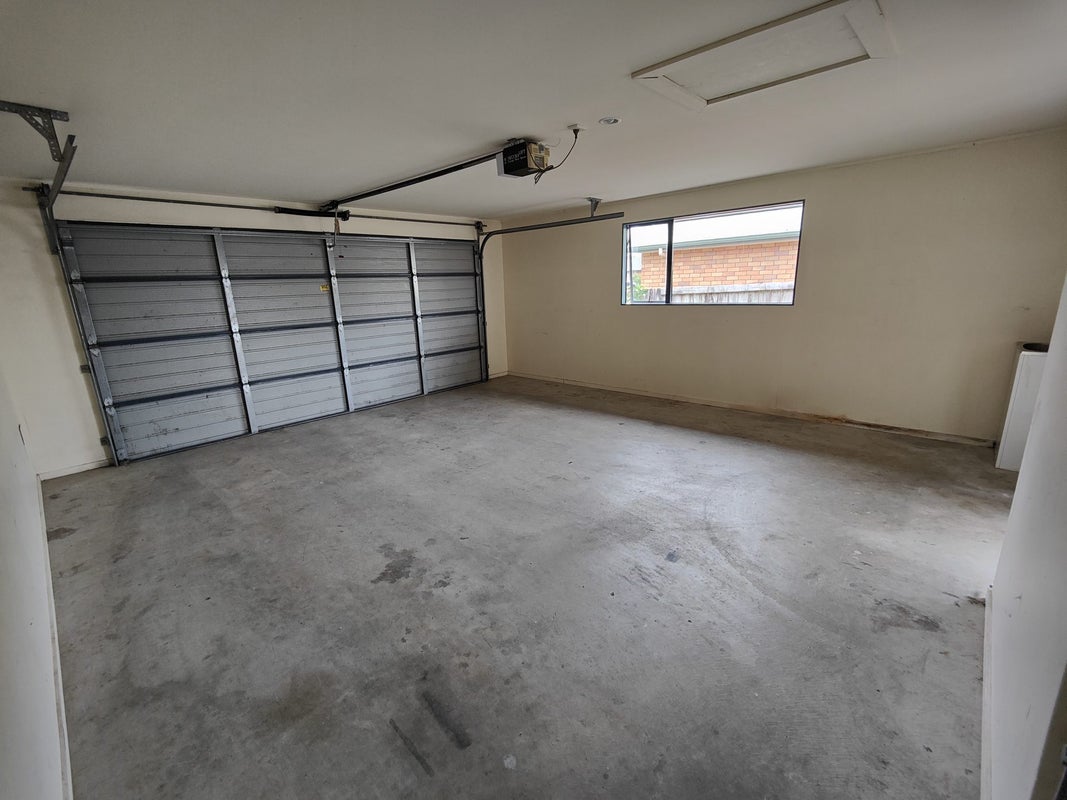 10 Aldona Place, Fairview Downs, Hamilton - Carousel 17