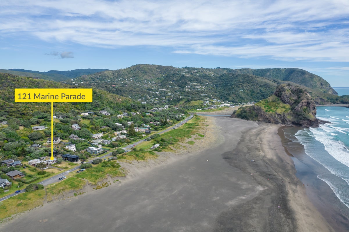 121 Marine Parade North, Piha - Carousel 2