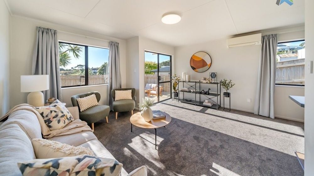 13B Chaffey Crescent, Titahi Bay, Porirua - Carousel 1