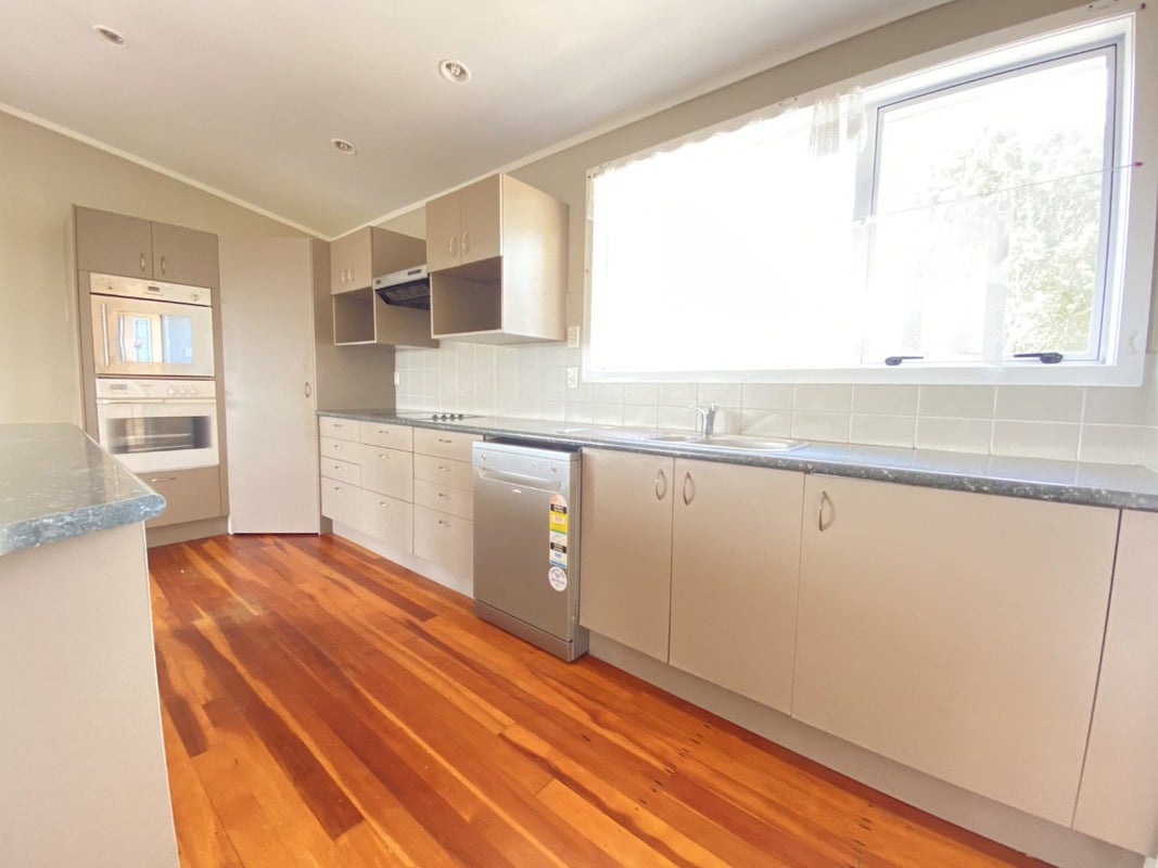 43 Mack Place, Red Hill, Papakura - Carousel 2