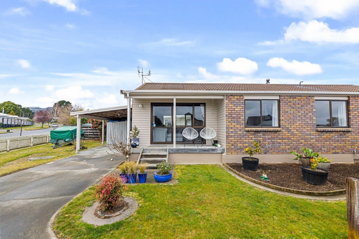 51 Arthur Crescent, Hilltop, Taupo - Carousel 2