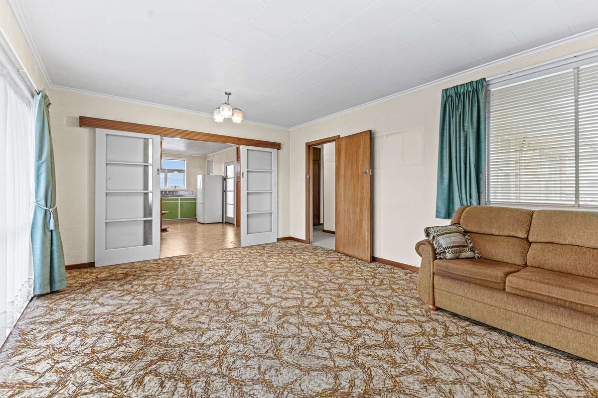 9 Kingsford Street, Bell Block, New Plymouth - Carousel 21