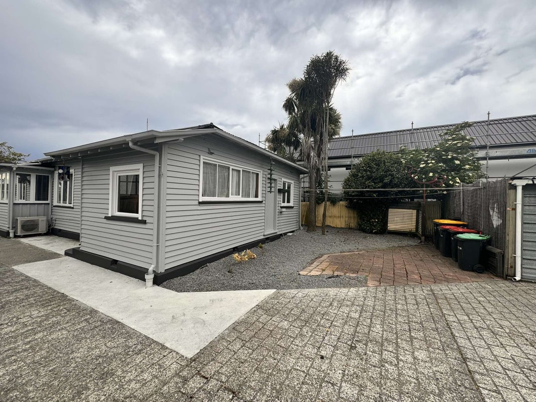 2/12 Croydon Street, Sydenham, Christchurch - Carousel 1