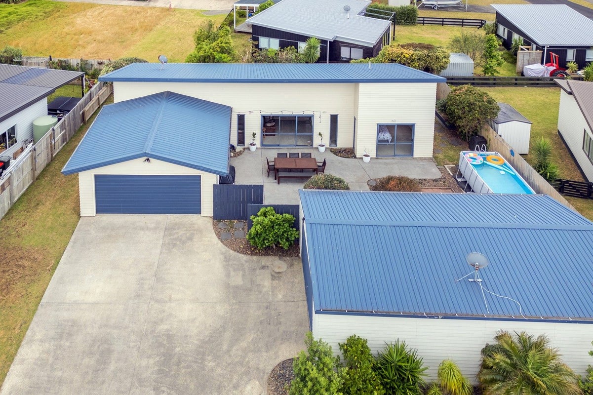 123 Kelly Jade Avenue, Matarangi, Whitianga - Carousel 2