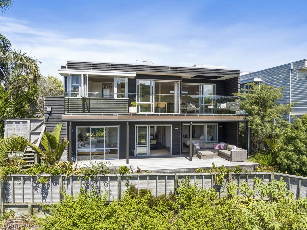 16A Kapua Street, Meadowbank, Auckland - Carousel 1