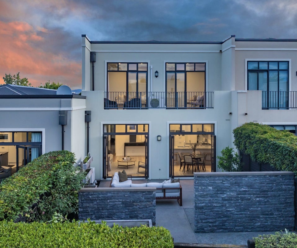 38 Country Club Terrace, Northwood, Christchurch - Carousel 1