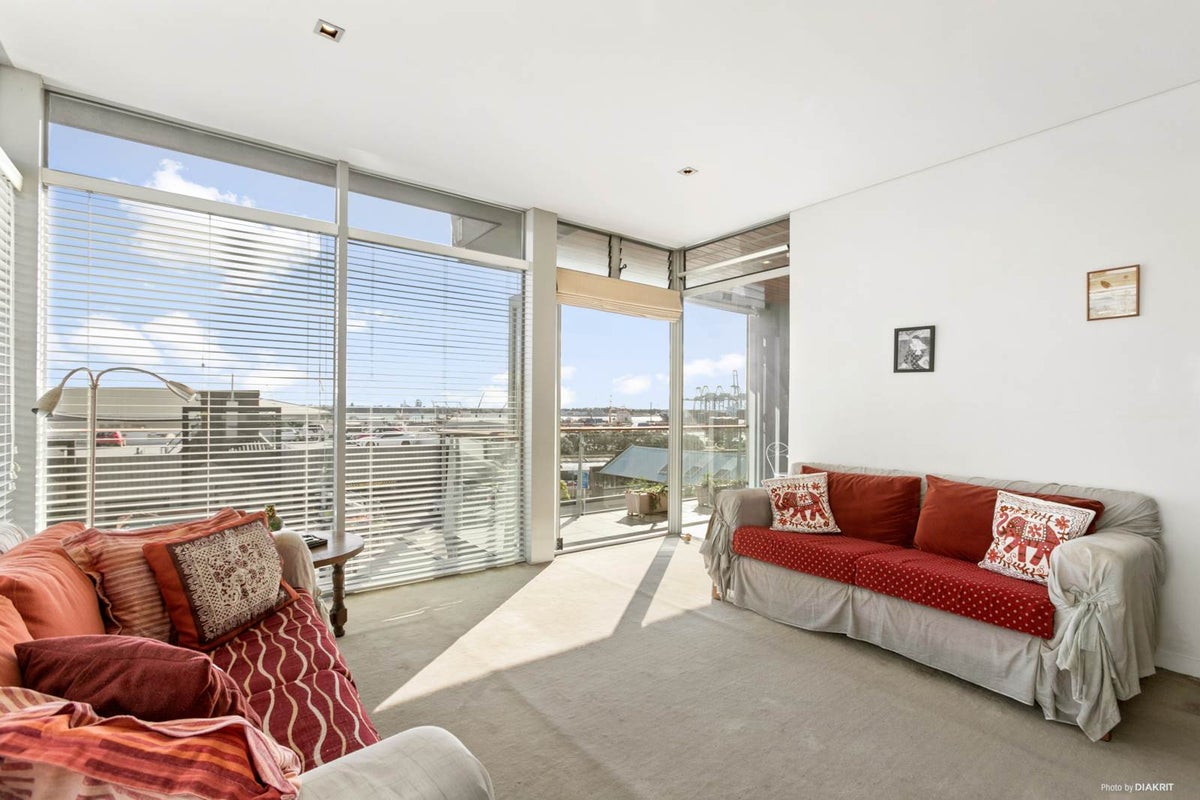 1F/11 Augustus Terrace, Parnell, Auckland - Carousel 2