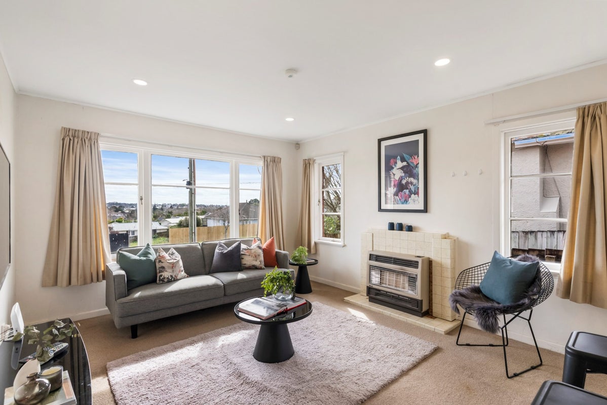 2/148 Hutchinson Avenue, New Lynn, Auckland - Carousel 2