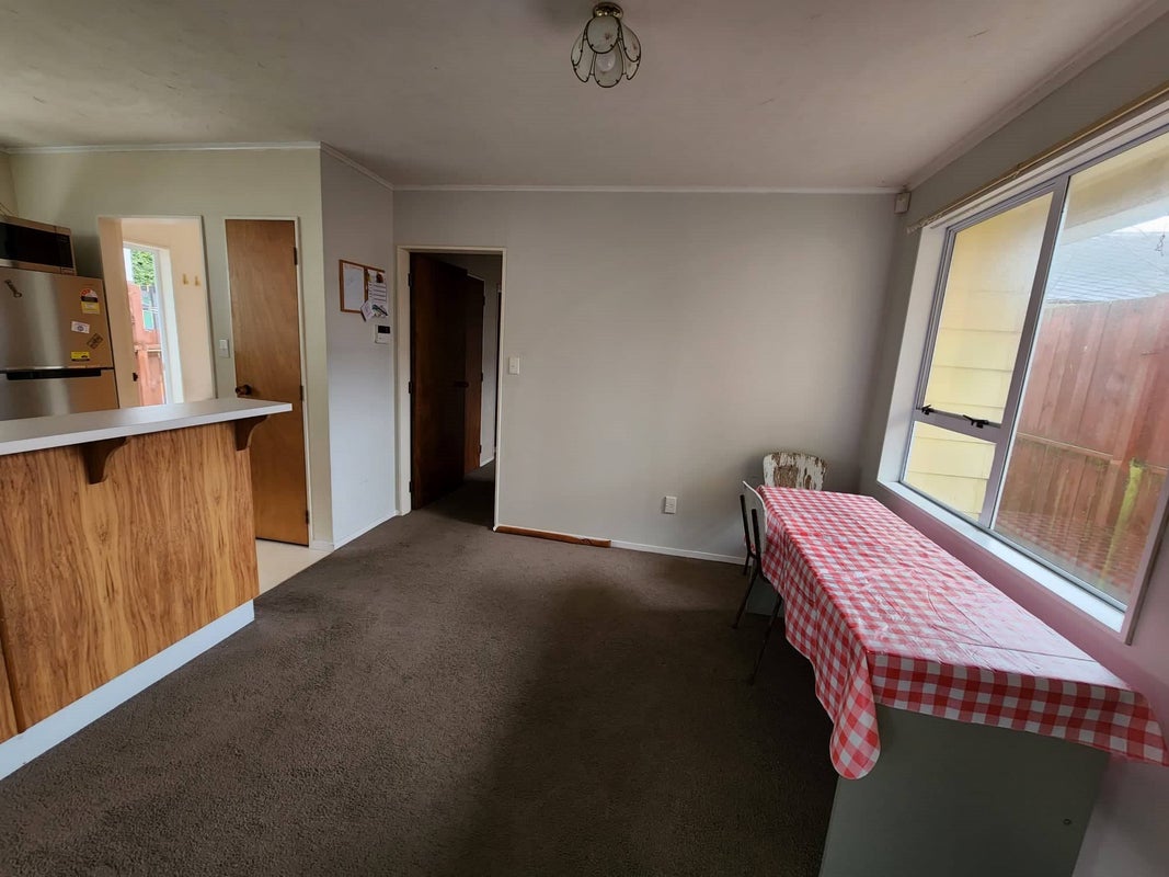 62 Russell Terrace, Berhampore, Wellington - Carousel 2