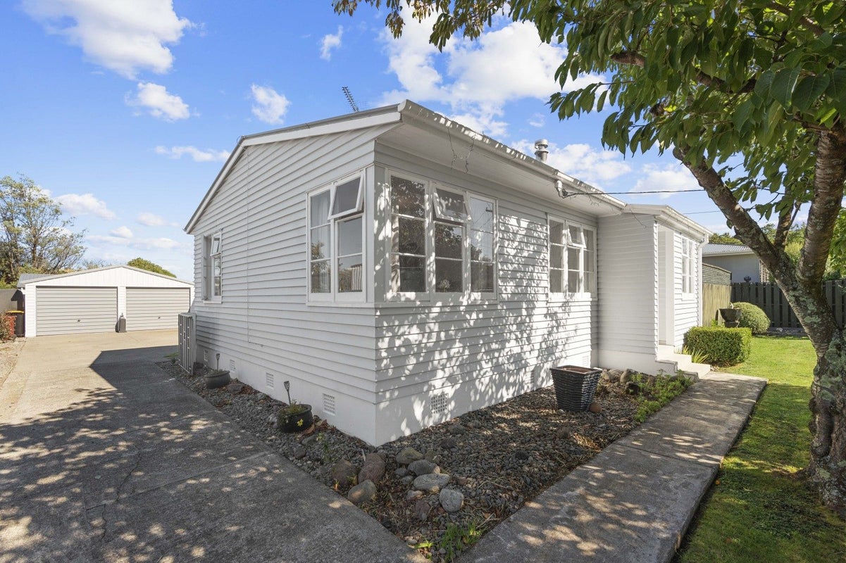 4 Humphries Street, Greytown, South Wairarapa, Wellington - Carousel 2