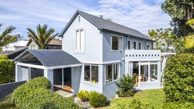 1/22 Regina Street, Westmere, Auckland - Carousel 1