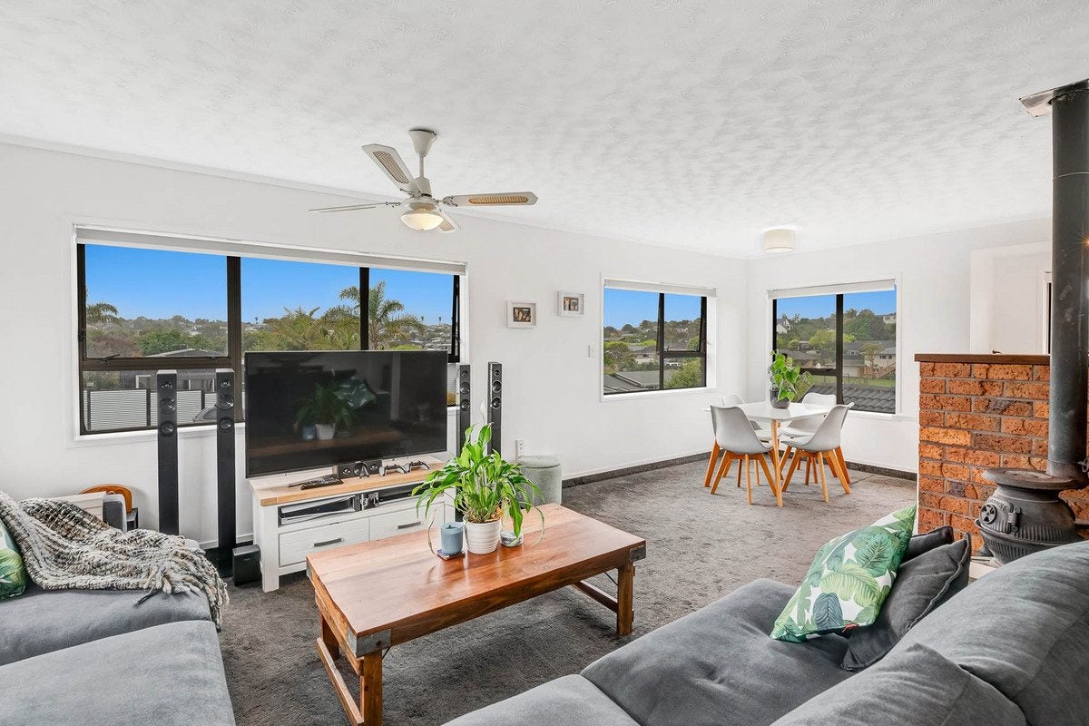 23 Bay Street, Red Beach, Whangaparaoa - Carousel 2