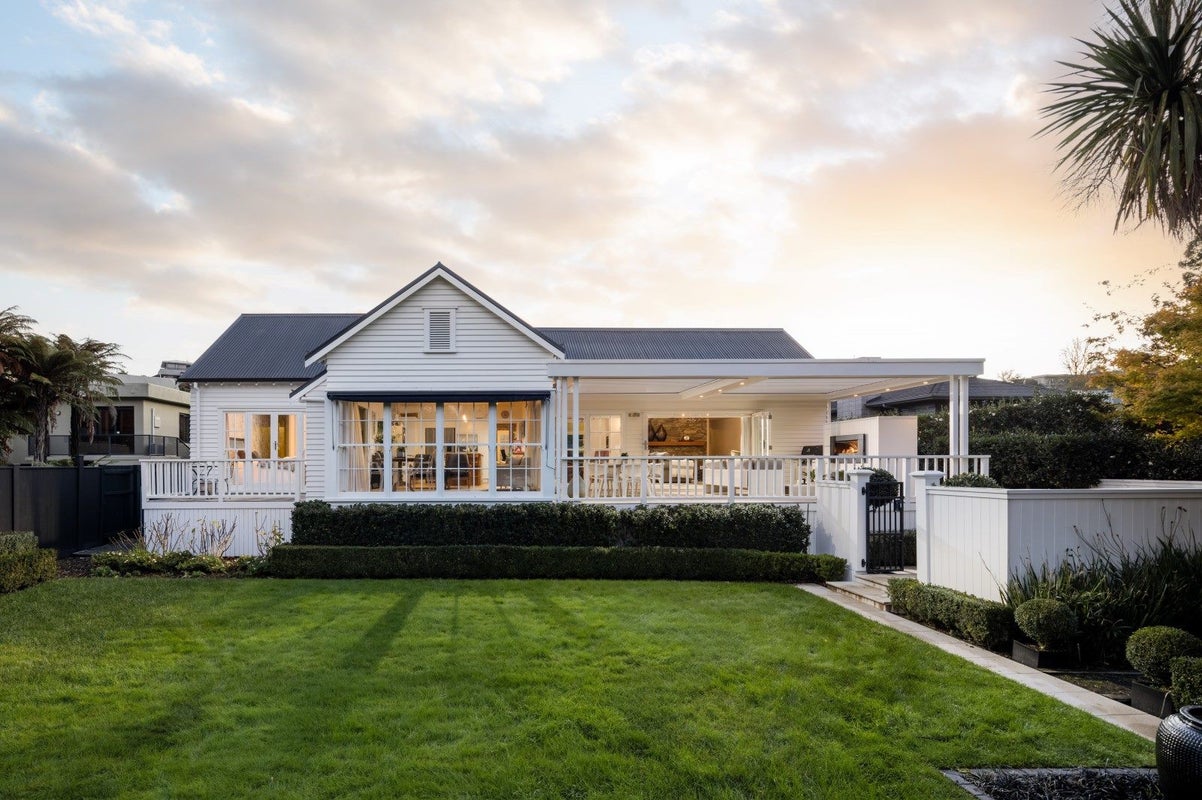 70 Awatere Avenue, Beerescourt, Hamilton - Carousel 1