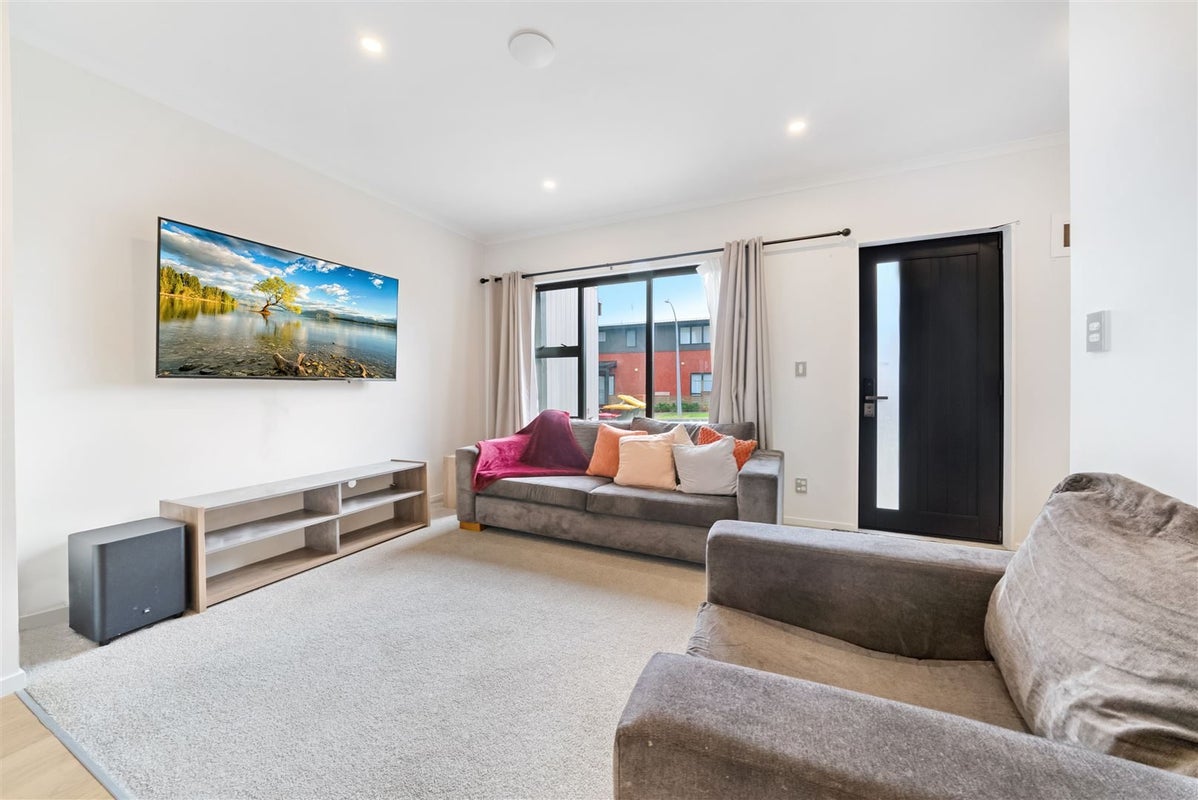 45 Mahalo Avenue, Wiri, Auckland - Carousel 2