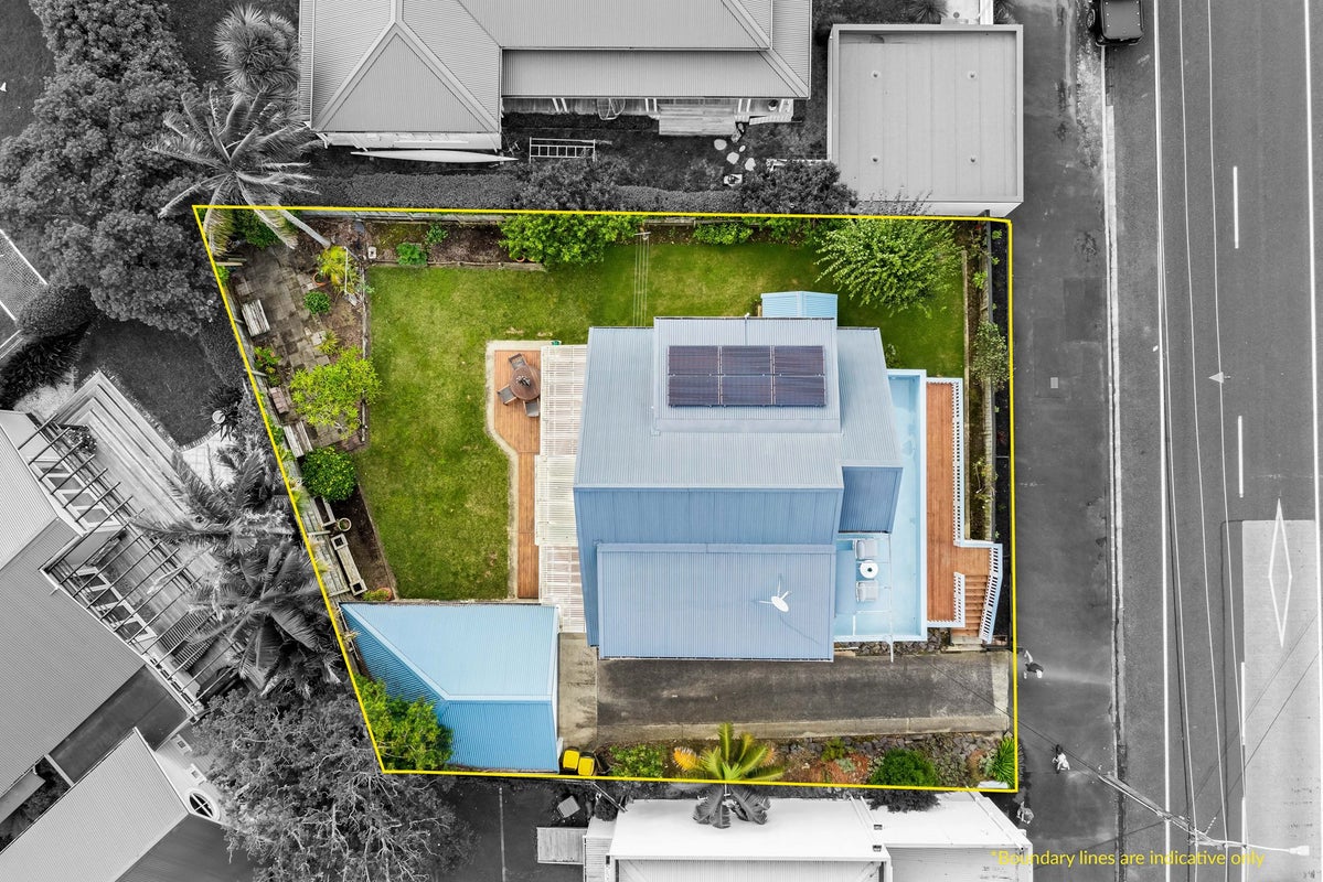 4 Rodney Road, Northcote Point, Auckland - Carousel 2