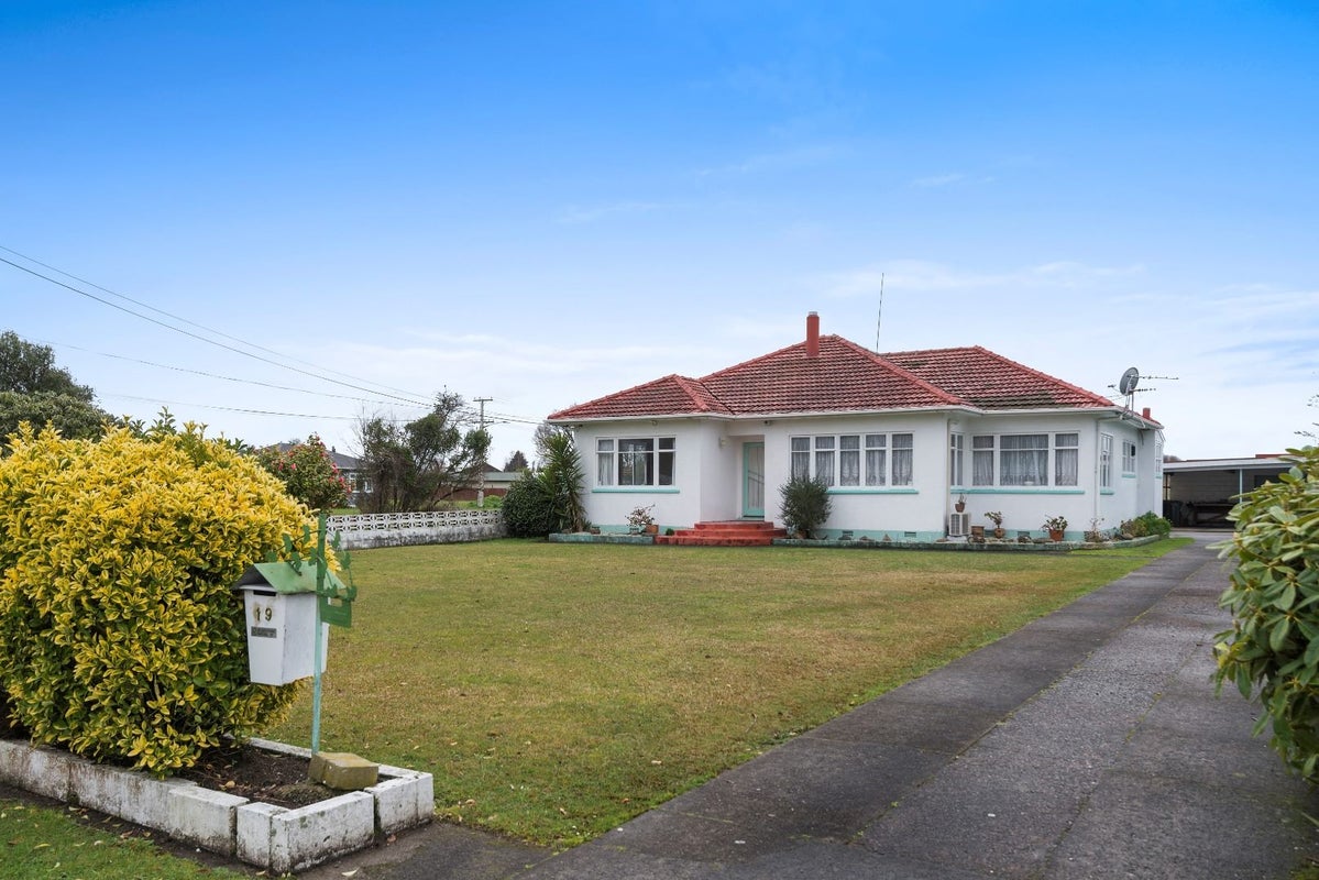 19 Panui Road, Koutu, Rotorua - Carousel 1