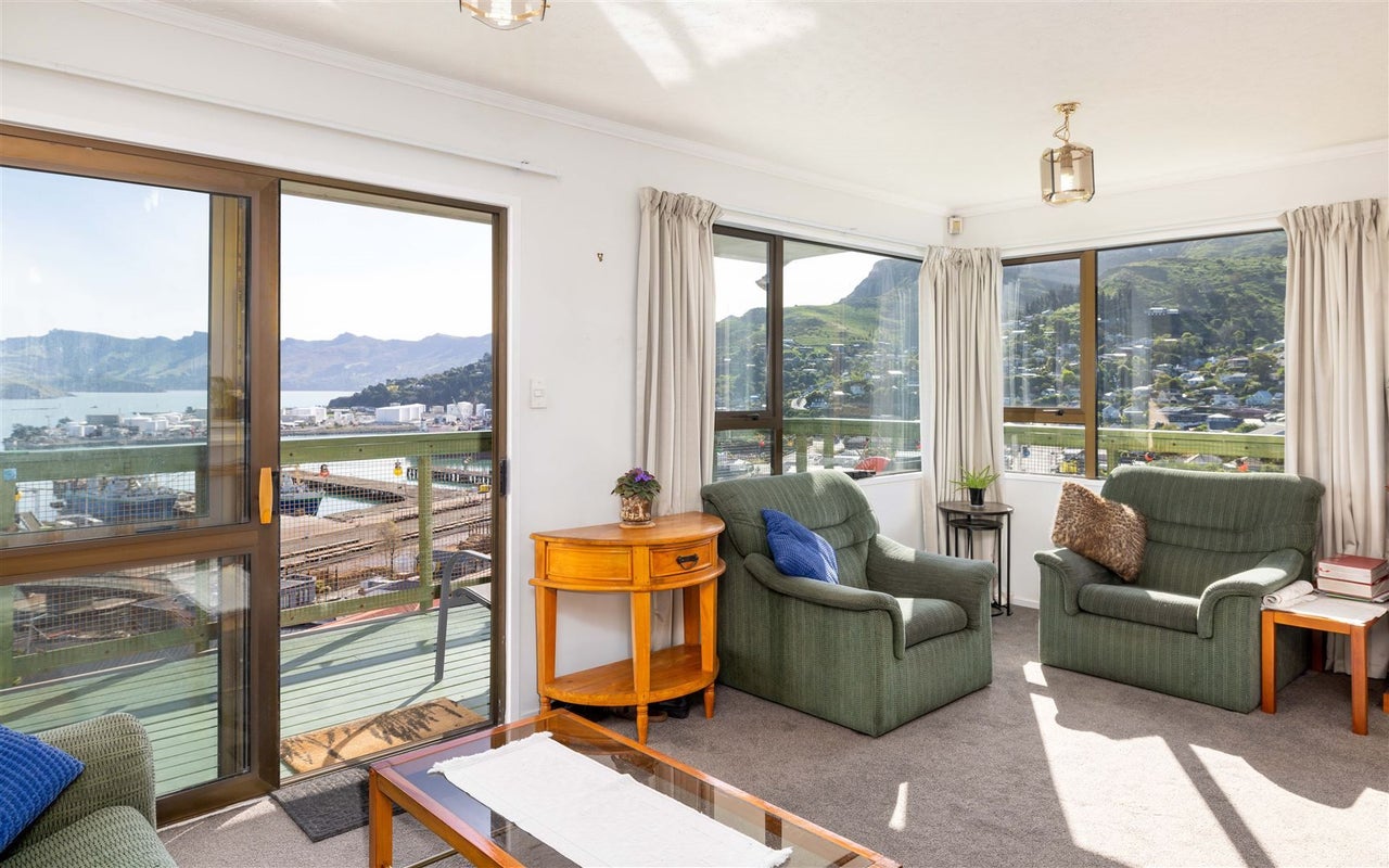 55 Reserve Terrace, Lyttelton, Lyttelton - Carousel 2
