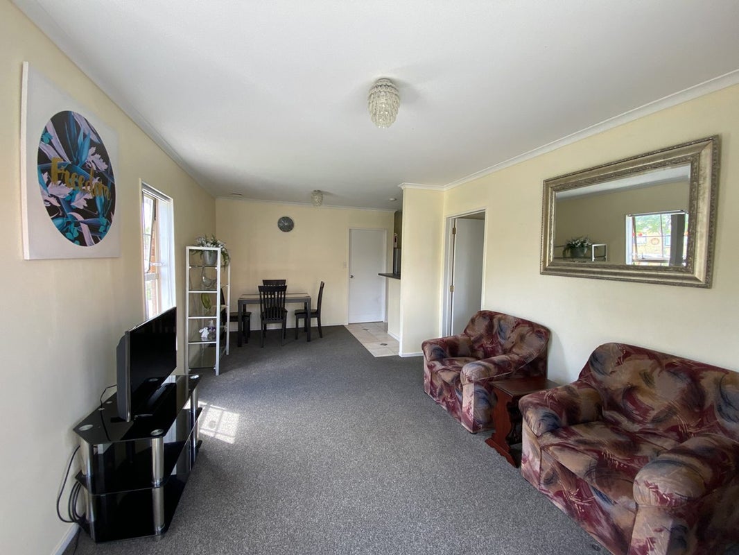 5 Srah Place, East Tamaki, Auckland - Carousel 2