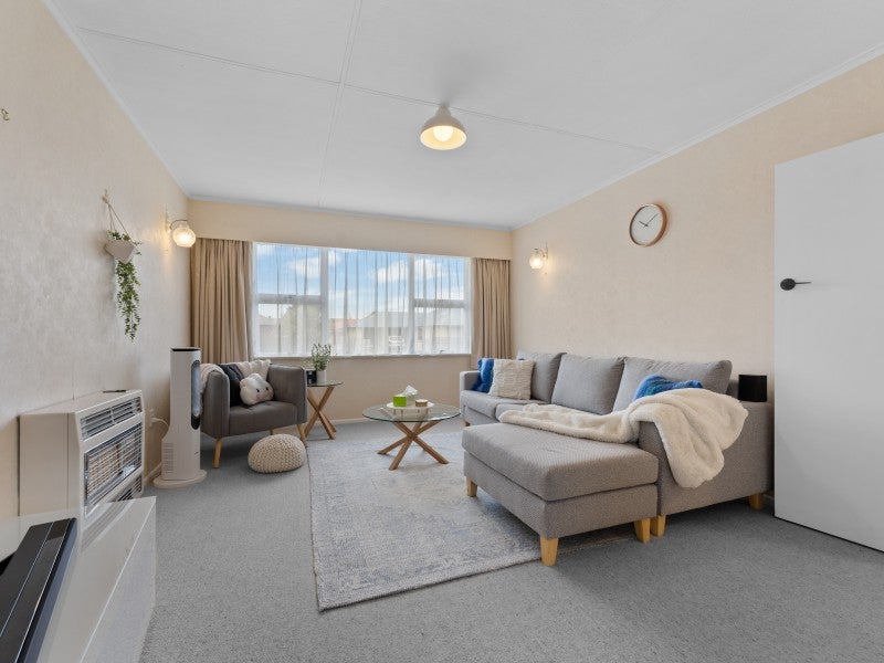 5 Battersea Place, Roslyn, Palmerston North - Carousel 2
