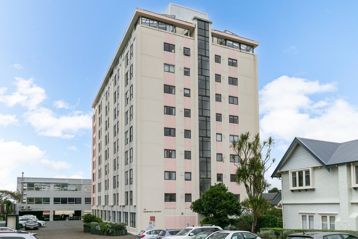 58/70 Hobson Street, Thorndon, Wellington - Carousel 1