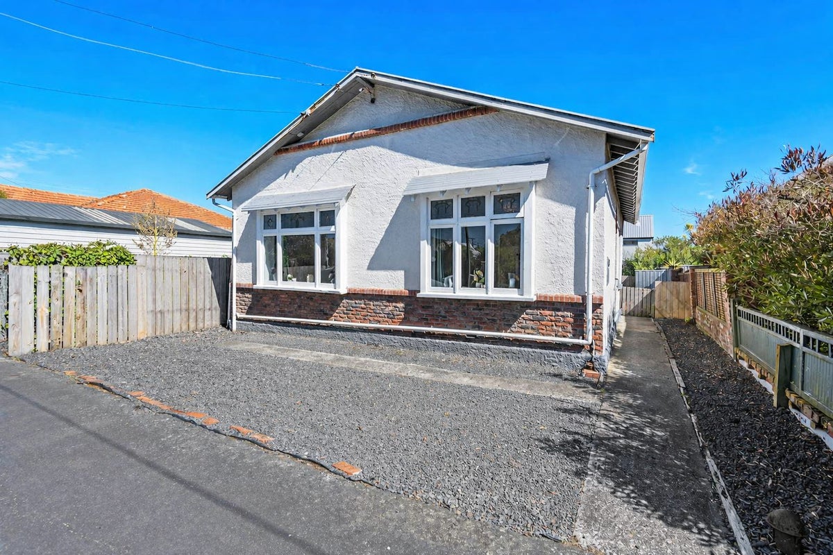 28 Magdala Street, Tainui, Dunedin - Carousel 1